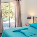 La Nais -suites & Avec Piscine Et Padel 4* Борм-ле-Мимоза