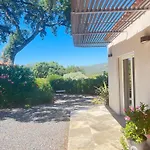 La Nais -suites & Avec Piscine Et Padel Отель типа 