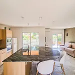 La Nais -suites & Avec Piscine Et Padel 4*