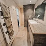 La Nais -suites & Avec Piscine Et Padel