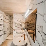 La Nais -suites & Avec Piscine Et Padel