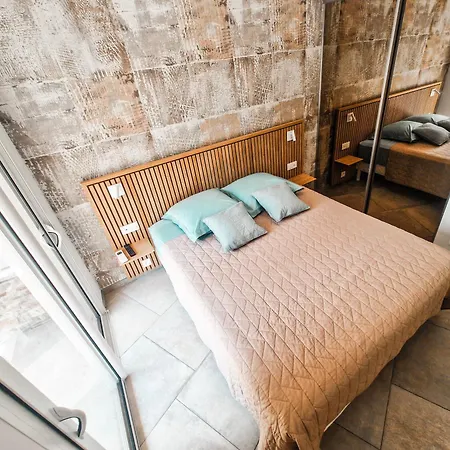 Couette-café La Nais Padel&piscine -suites&appartements Bormes-les-Mimosas