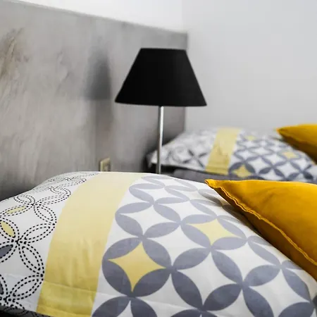 住宿加早餐酒店 Nais 4*