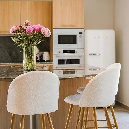 住宿加早餐酒店 Nais 4*