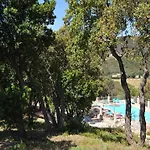 La Nais -suites & Avec Piscine Et Padel
