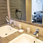 B&B La Nais -suites & Avec Piscine Et Padel
