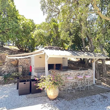 Bed and breakfast Nais