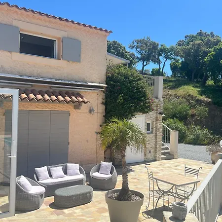 La Nais Padel&piscine -suites &