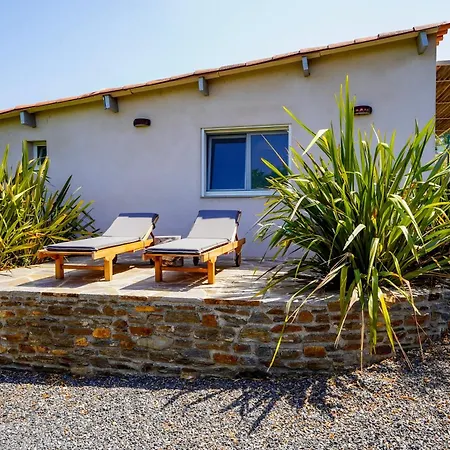 Couette-café La Nais Padel&piscine -suites&appartements