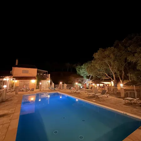La Nais Padel&piscine -suites & Frühstückspension Bormes-les-Mimosas