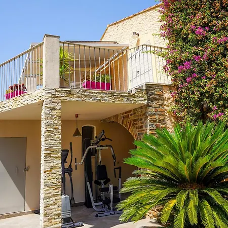 La Nais Padel&piscine -suites &
