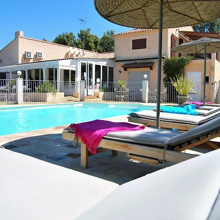Bed & Breakfast Nais 3*