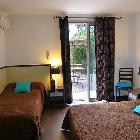 Bed & Breakfast Nais 3*
