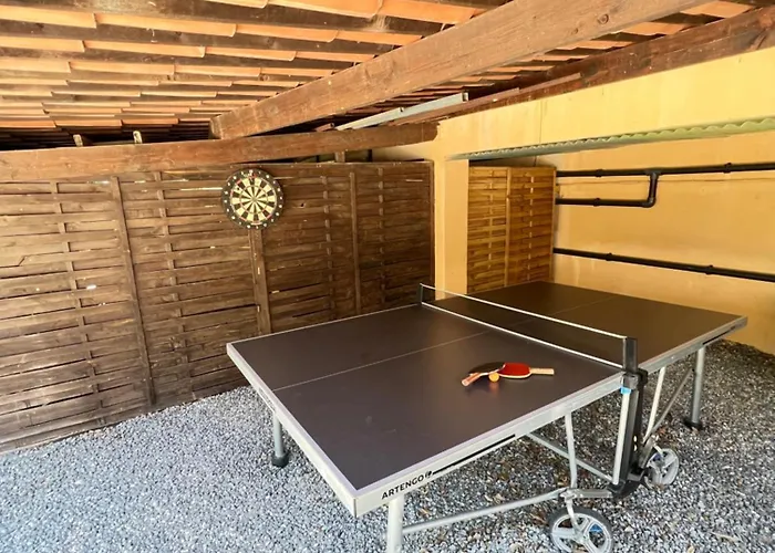 Nais Bed and Breakfast 4*