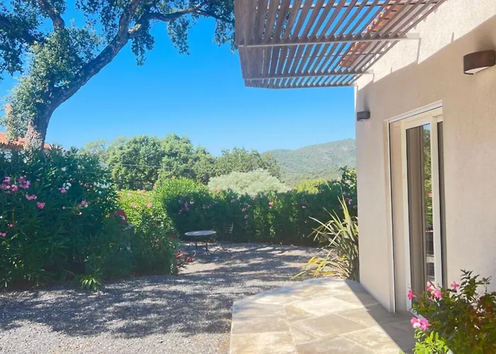 Nais Bed and Breakfast