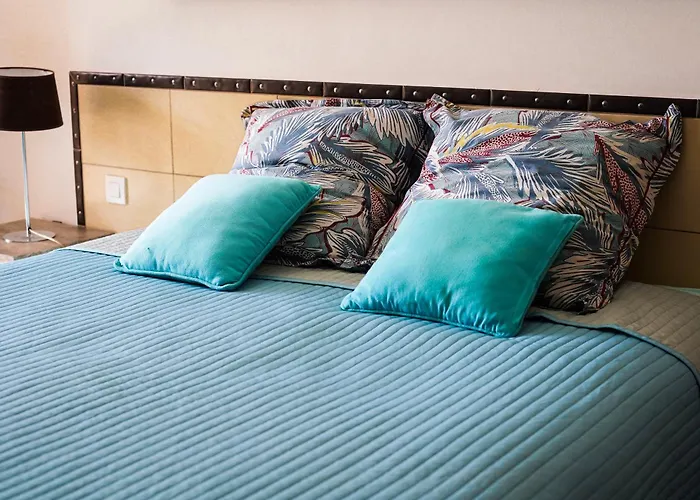 Bed & Breakfast Nais 4*