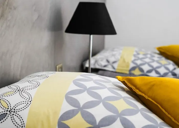 Bed & Breakfast Nais 4*